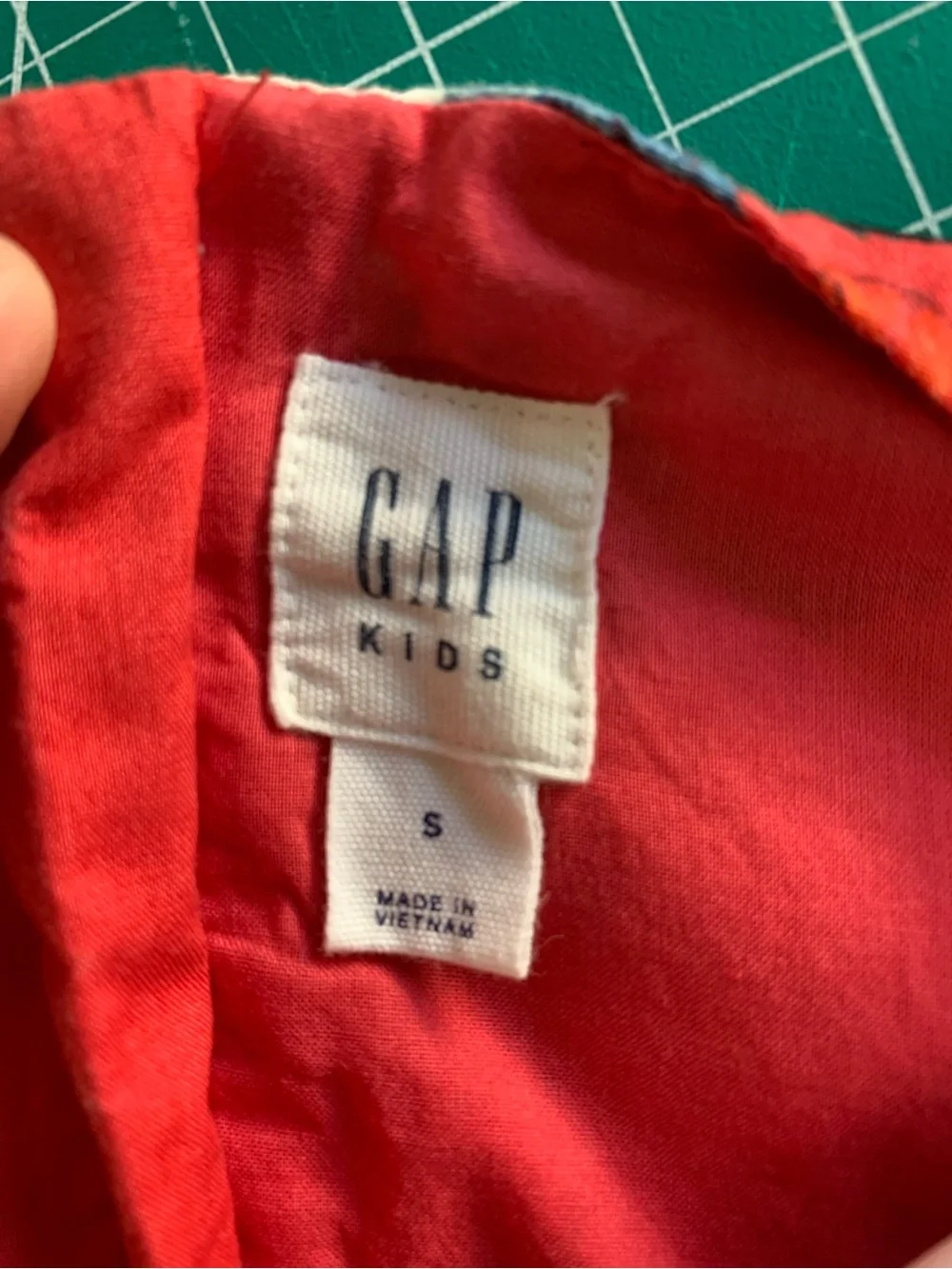 GAP charming red